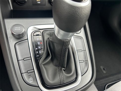 Used 2022 Hyundai Kona SEL image 17