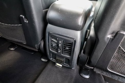 Used 2019 Jeep Grand Cherokee Altitude image 48