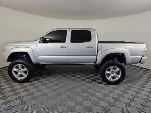 Used 2012 Toyota Tacoma PreRunner image 2