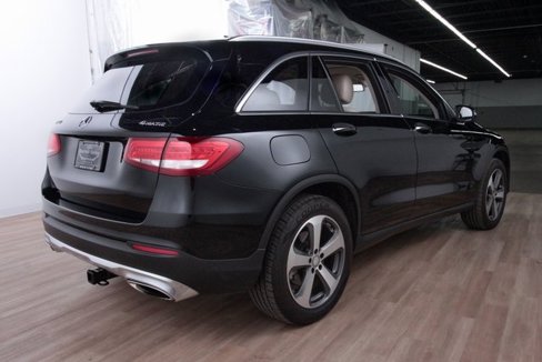 Used 2016 Mercedes-Benz GLC 300 4MATIC image 5