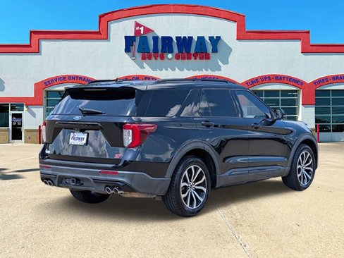 Used 2020 Ford Explorer ST w/ Premium Technology Package image 5