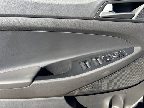 Used 2019 Hyundai Tucson Sport image 24