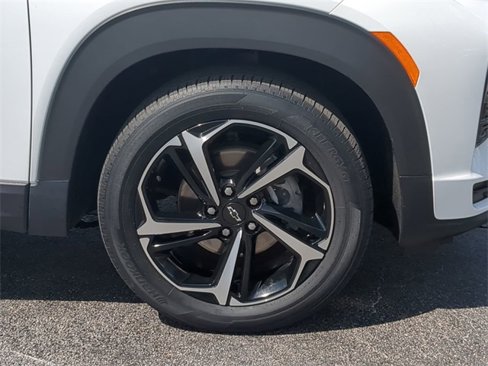 Used 2023 Chevrolet TrailBlazer RS image 11