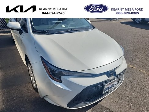 Used 2020 Toyota Corolla LE image 1