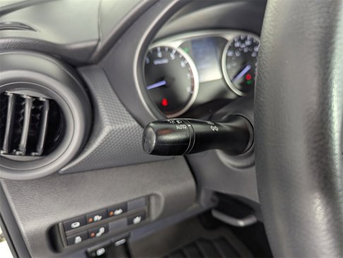 Used 2022 Nissan Kicks S image 20