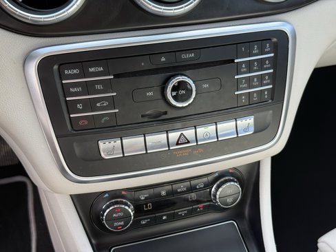 Used 2019 Mercedes-Benz CLA 250 image 22