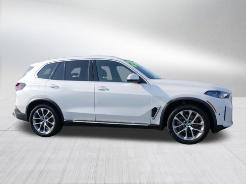 Used 2024 BMW X5 sDrive40i image 2