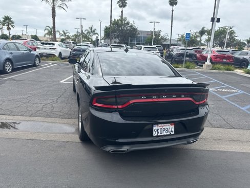 Used 2017 Dodge Charger SXT w/ Blacktop Package image 25