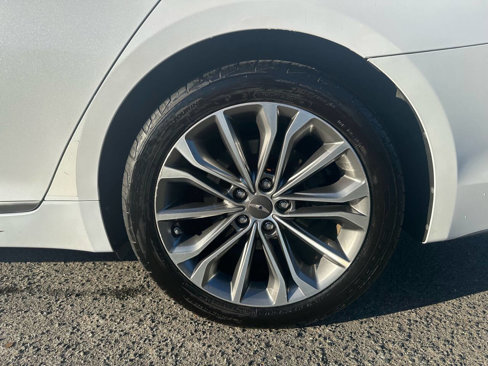 Used 2015 Hyundai Genesis 3.8 image 18