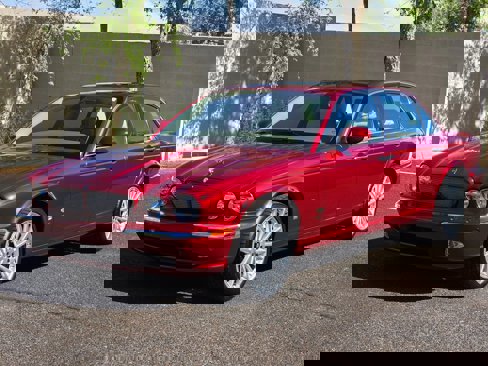 Used 2006 Jaguar XJ8 R image 6
