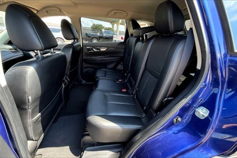 Used 2018 Nissan Rogue SL image 17