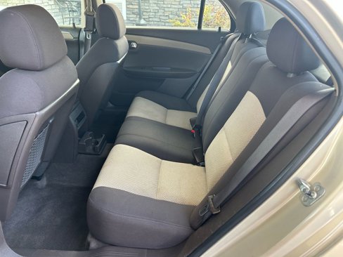 Used 2009 Chevrolet Malibu LS image 15