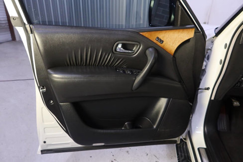 Used 2014 INFINITI QX80 2WD w/ Theater Package image 32