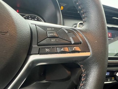 Used 2020 Nissan Kicks SR image 37
