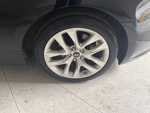 Used 2013 Hyundai Genesis 2.0T image 12