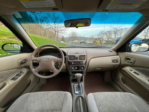 Used 2001 Nissan Sentra GXE image 24