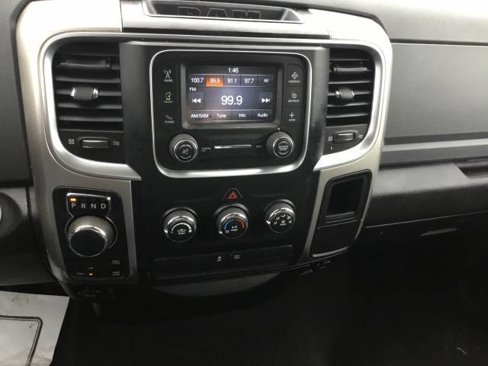 Used 2018 RAM 1500 Classic SLT image 16