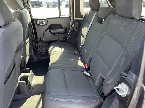 Used 2022 Jeep Wrangler Unlimited Sport image 4