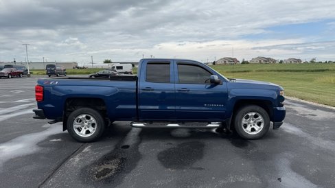 Used 2018 Chevrolet Silverado 1500 LT w/ All Star Edition image 8