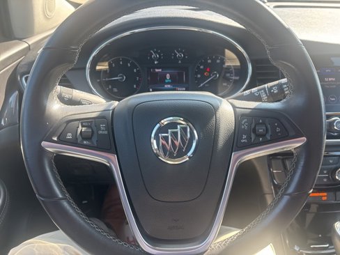 Certified 2022 Buick Encore Preferred w/ Safety Package image 6