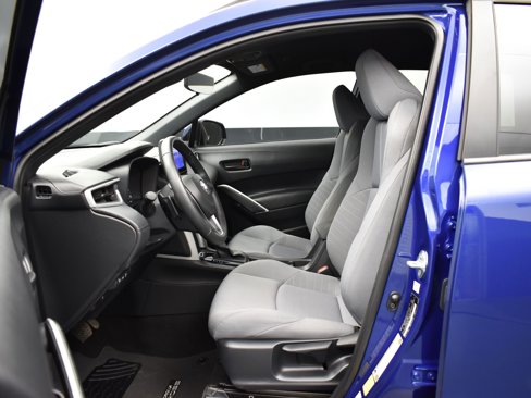 Used 2024 Toyota Corolla Cross SE image 8