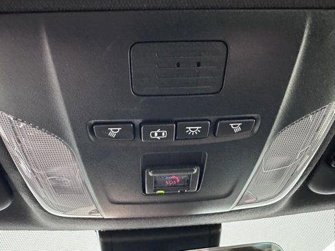Used 2022 Toyota Corolla SE image 29