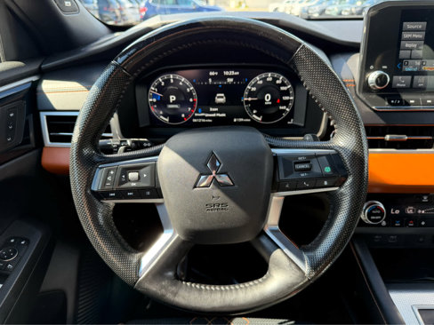 Used 2022 Mitsubishi Outlander SEL image 17