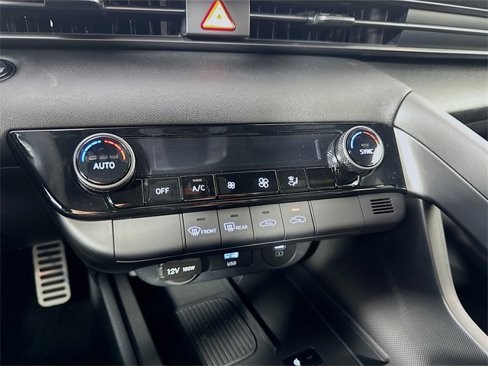 New 2025 Hyundai Elantra Sport image 9