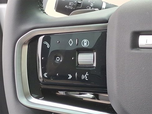 Certified 2025 Land Rover Discovery Sport S image 17