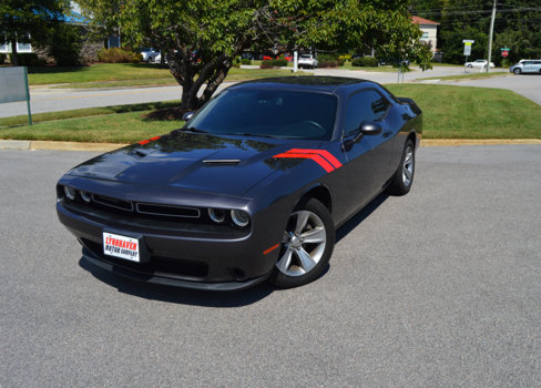 Used 2019 Dodge Challenger SXT image 21