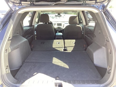 Used 2020 Chevrolet Equinox LT image 36