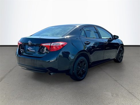 Used 2017 Toyota Corolla SE image 4