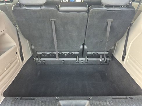 Used 2012 Chrysler Town & Country Touring w/ Entertainment Group #1 image 15