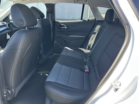 New 2025 Chevrolet Trax LT w/ Driver Confidence Package image 12