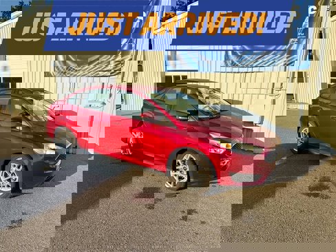 Used 2016 Ford Focus SE w/ SE Cold Weather Package image 1