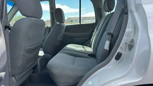 Used 2001 Chevrolet Tracker 2WD image 25