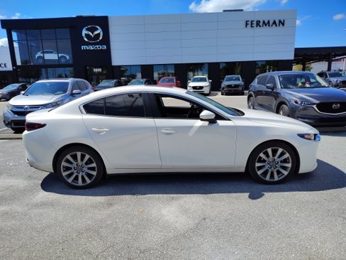 Used 2022 MAZDA MAZDA3 s image 9