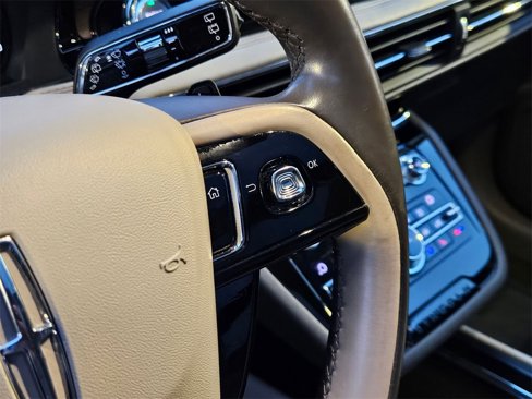 Used 2020 Lincoln Corsair Reserve w/ Elements Package image 21