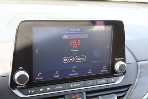 Used 2024 Nissan Altima 2.5 SV image 5