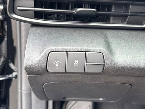 New 2025 Hyundai Elantra Sport image 25
