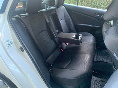 Used 2020 Toyota Prius LE image 22