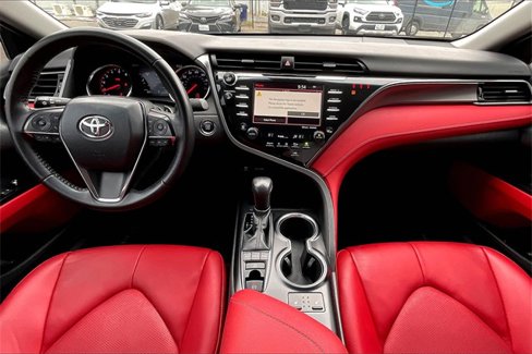 Used 2019 Toyota Camry XSE image 15
