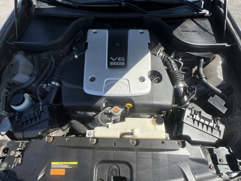 Used 2013 INFINITI G37 x w/ Premium Pkg image 9