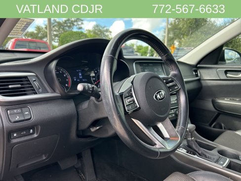 Used 2020 Kia Optima S image 9