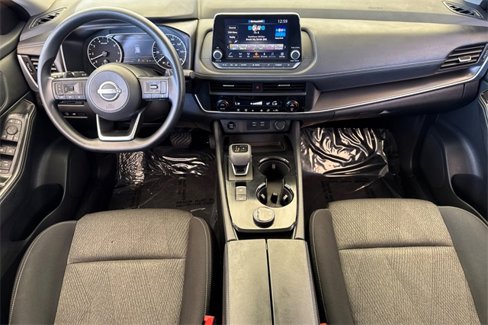 Used 2024 Nissan Rogue SV image 15