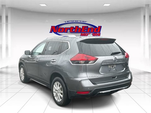 Used 2020 Nissan Rogue SV image 6