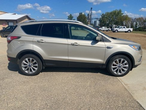 Used 2017 Ford Escape Titanium image 20
