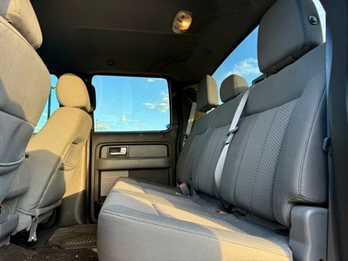 Used 2014 Ford F150 XLT w/ XLT Chrome Package image 12