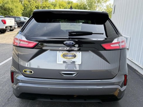 Certified 2022 Ford Edge ST-Line w/ Cold Weather Package image 4