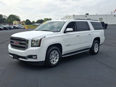 Used 2020 GMC Yukon XL SLT image 3